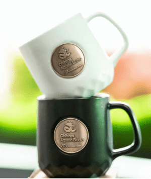 Captura de Pantalla 2025-05-09 a la(s) 0.34.31 Taza 10th ANNIVERSARY